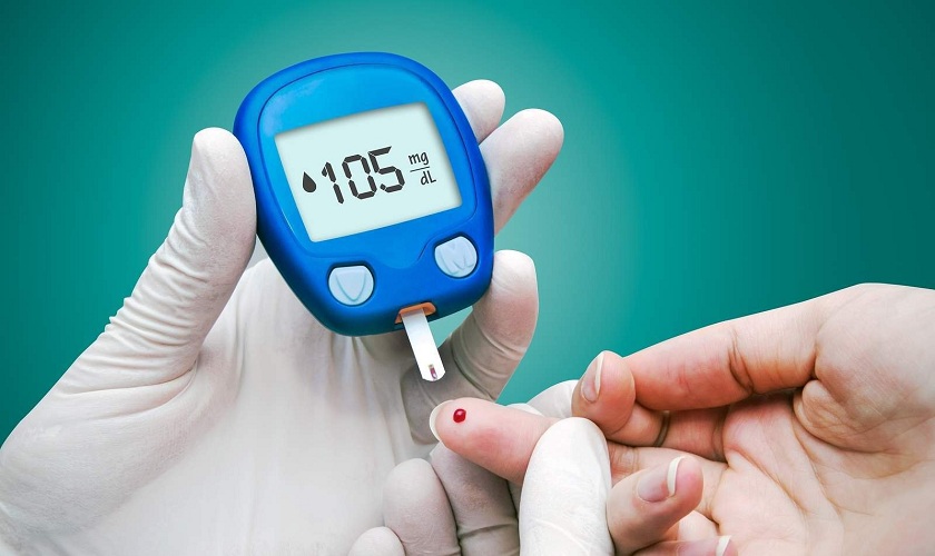 Tiểu đường không kiểm soát được thì không nên trồng răng