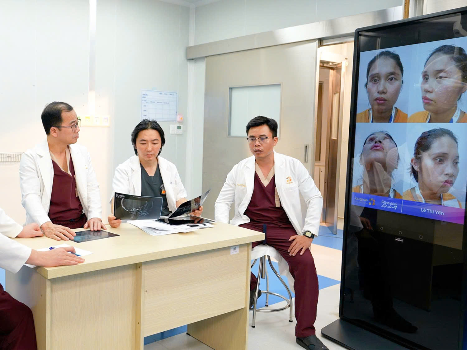 Ekip bác sĩ của chương trình Hành trình Lột xác mùa 7 đã hội chẩn kỹ lưỡng cho trường hợp của Yến