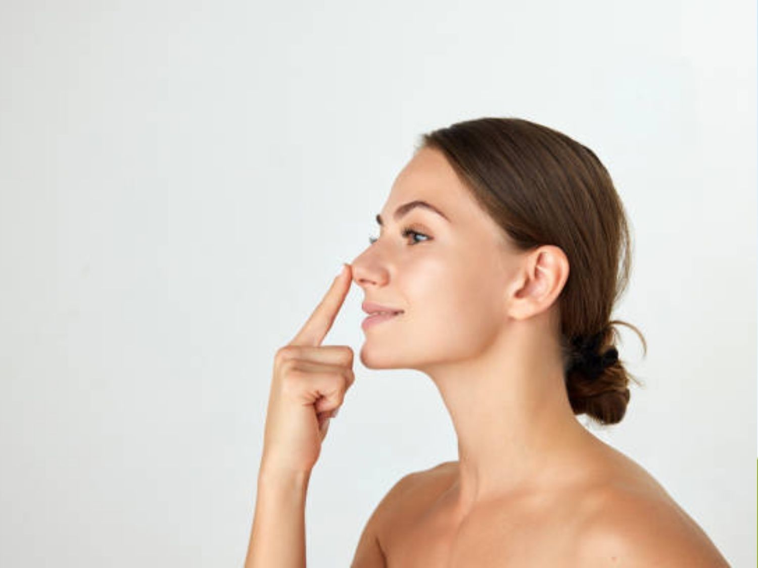 tình trạng mũi chỉ cần thêm một chút độ cao có thể chỉ cần ghép trùng bì mà không cần cấy sụn