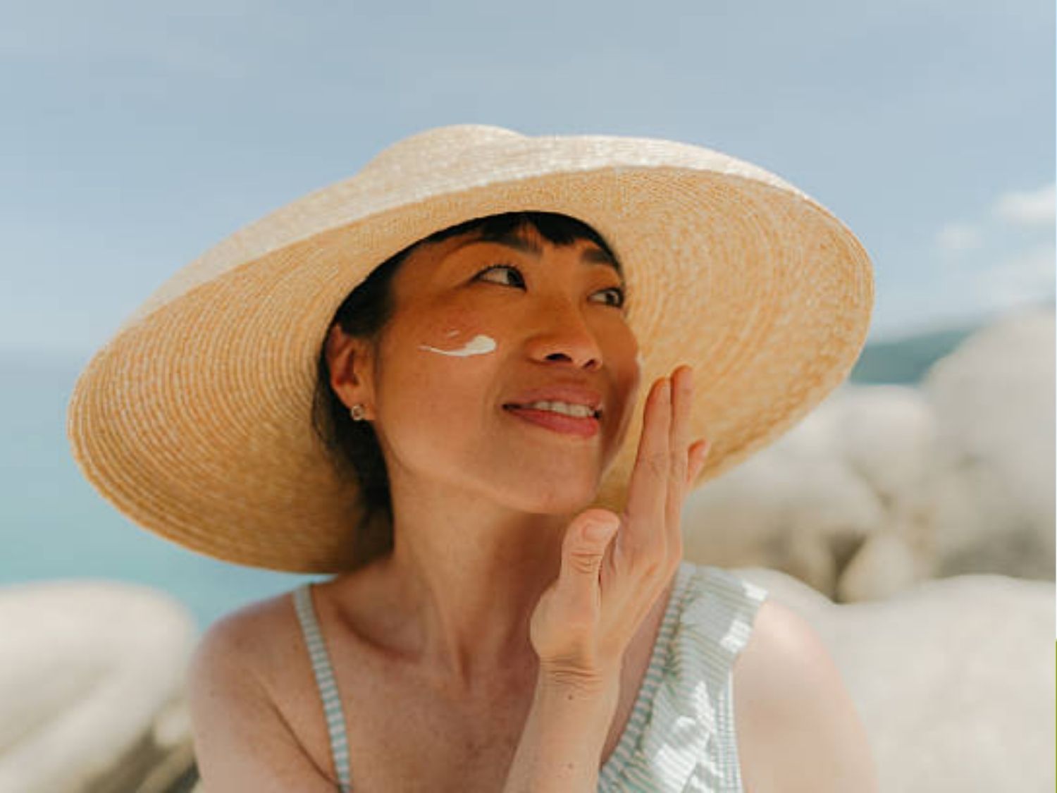Chống nắng đều mỗi ngày trước khi thực hiện liệu trình hifu