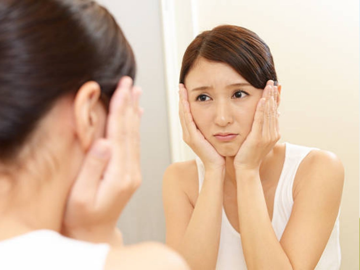 cô gái Lơ là chăm sóc sau hifu khiến kết quả không được như ý