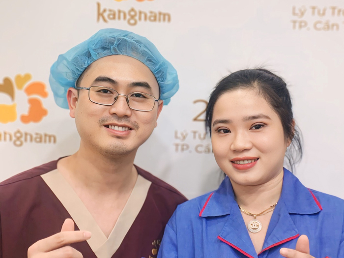 Bác sĩ Tân có con mắt thẩm mỹ tinh tế khi tạo nếp mí cho khách hàng