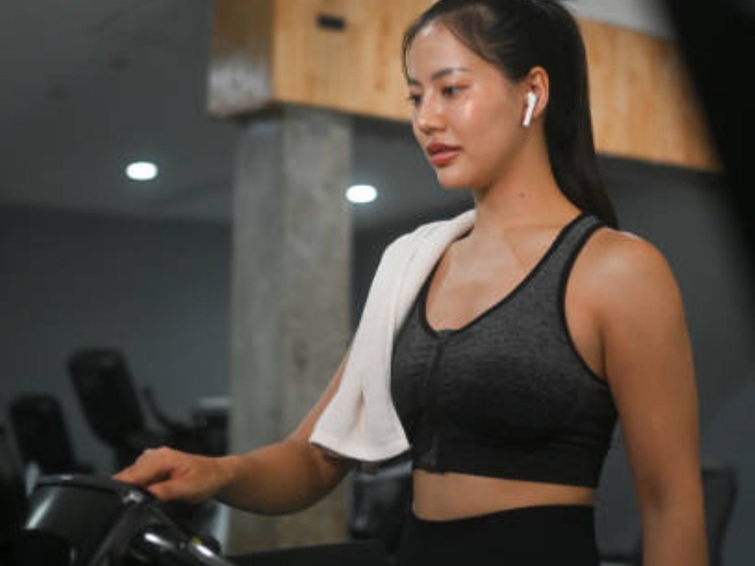 những ngày đầu sau nâng ngực nên đi bộ nhẹ nhàng