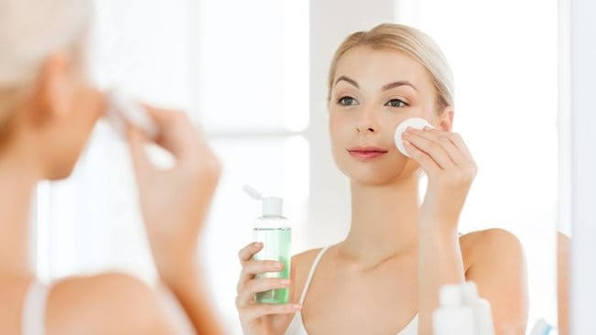 Chăm sóc và dưỡng da sau trị nám theo hướng dẫn của bác sĩ
