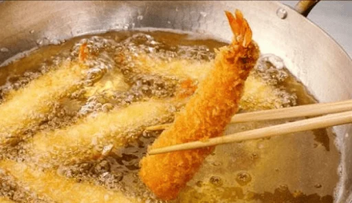 Hút mỡ nọng cằm hạn chế ăn đồ ăn nhiều dầu mỡ để vết thương nhanh lành 