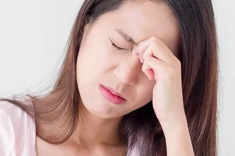 Mũi không hợp sụn gây đau, khó chịu