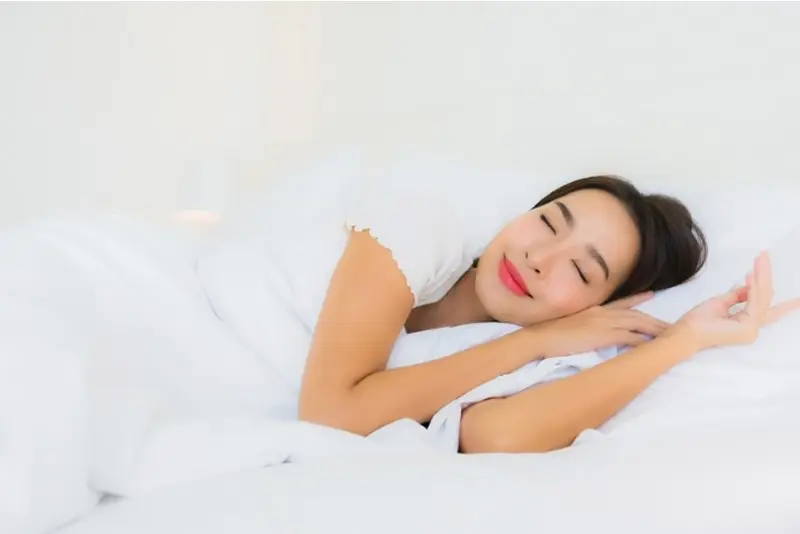 Nâng mũi kiêng nằm nghiêng khoảng 15-20 ngày