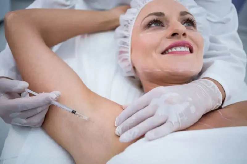Tiêm tan mỡ vùng nách giúp loại bỏ mỡ thừa hiệu quả