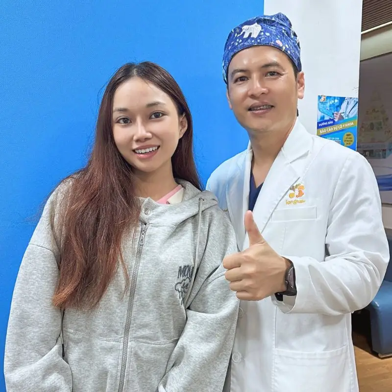 Tái khám thường xuyên kiểm tra dáng mũi