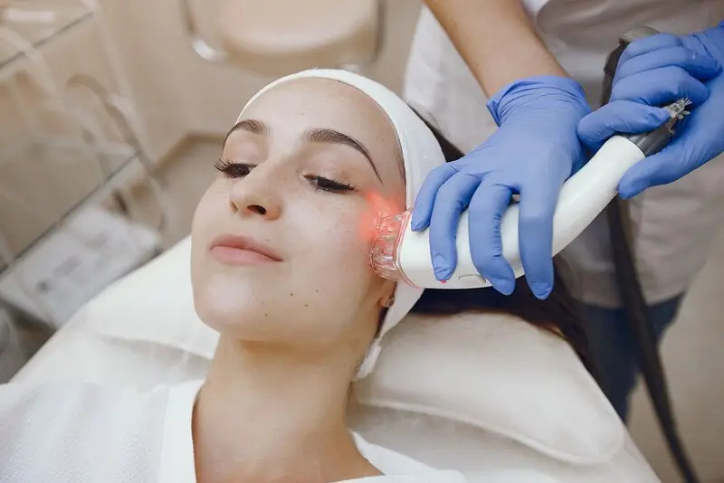 Điều trị tàn nhang, đồi mồi công nghệ cao