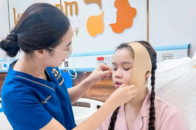 Đeo đai định hình