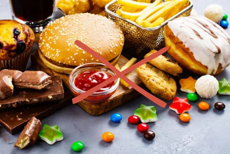 Người sau phẫu thuật mũi cần hạn chế đồ ngọt