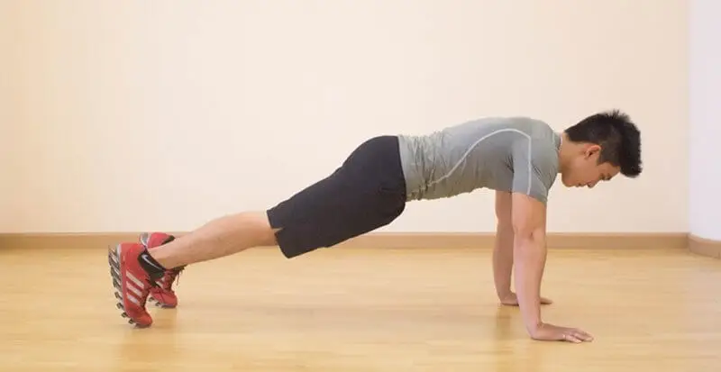 Động tác hít đất có tác dụng giảm cân toàn diện