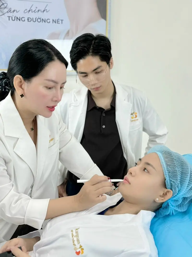 Tùy thuộc vào cơ sở thẩm mỹ và tay nghề bác sĩ thực hiện