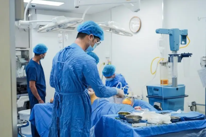 Địa chỉ thẩm mỹ, tay nghề của bác sĩ là yếu tố ảnh hưởng đến chi phí cấy mỡ vùng kín