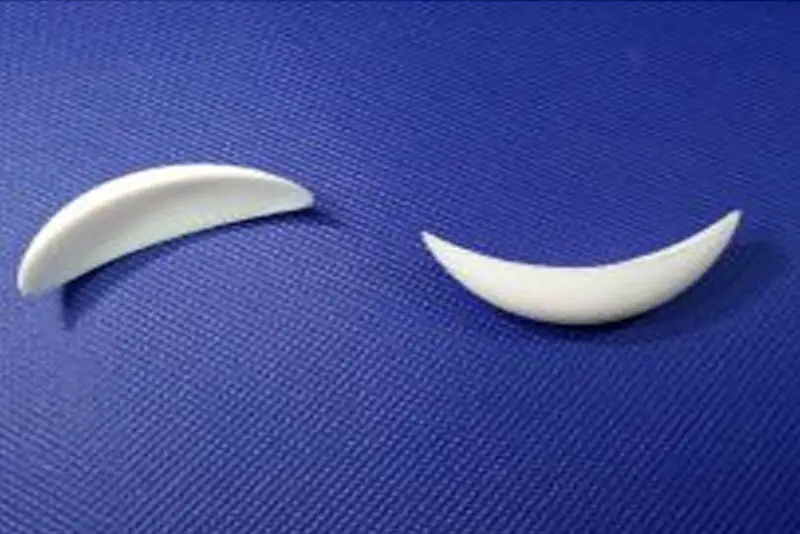 Độn cằm silicon sử dụng vật liệu silicon dẻo