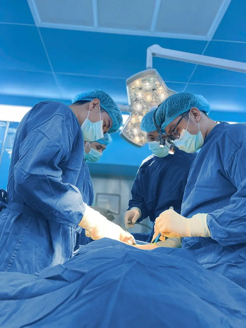 Lựa chọn địa chỉ thẩm mỹ uy tín, có bác sĩ giỏi chuyên môn sẽ giúp đảm bảo an toàn