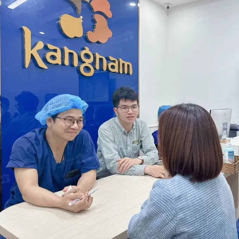 Bác sĩ Felix Trần