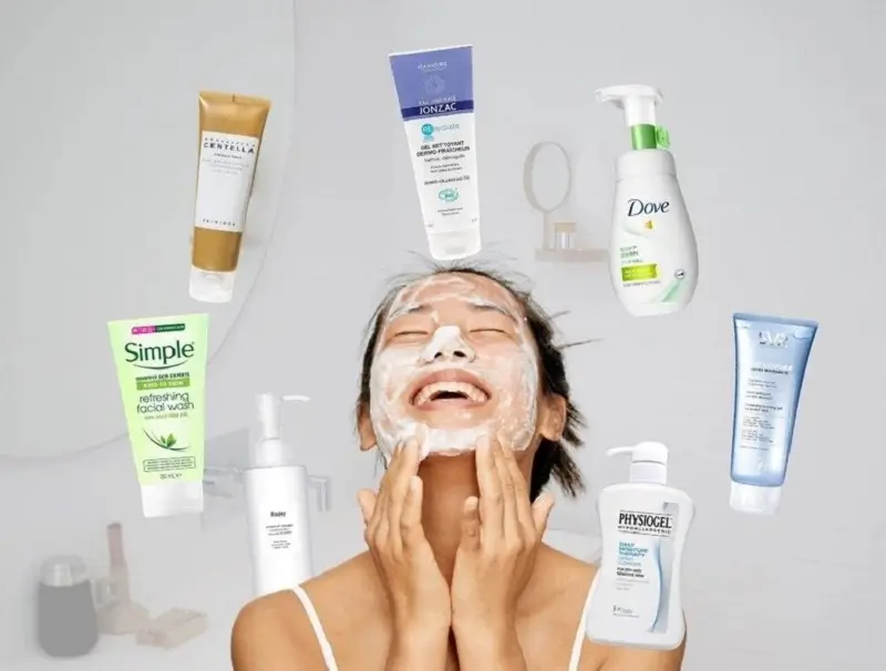 Lựa chọn sữa rửa mặt có thành phần dịu nhẹ, phù hợp với làn da