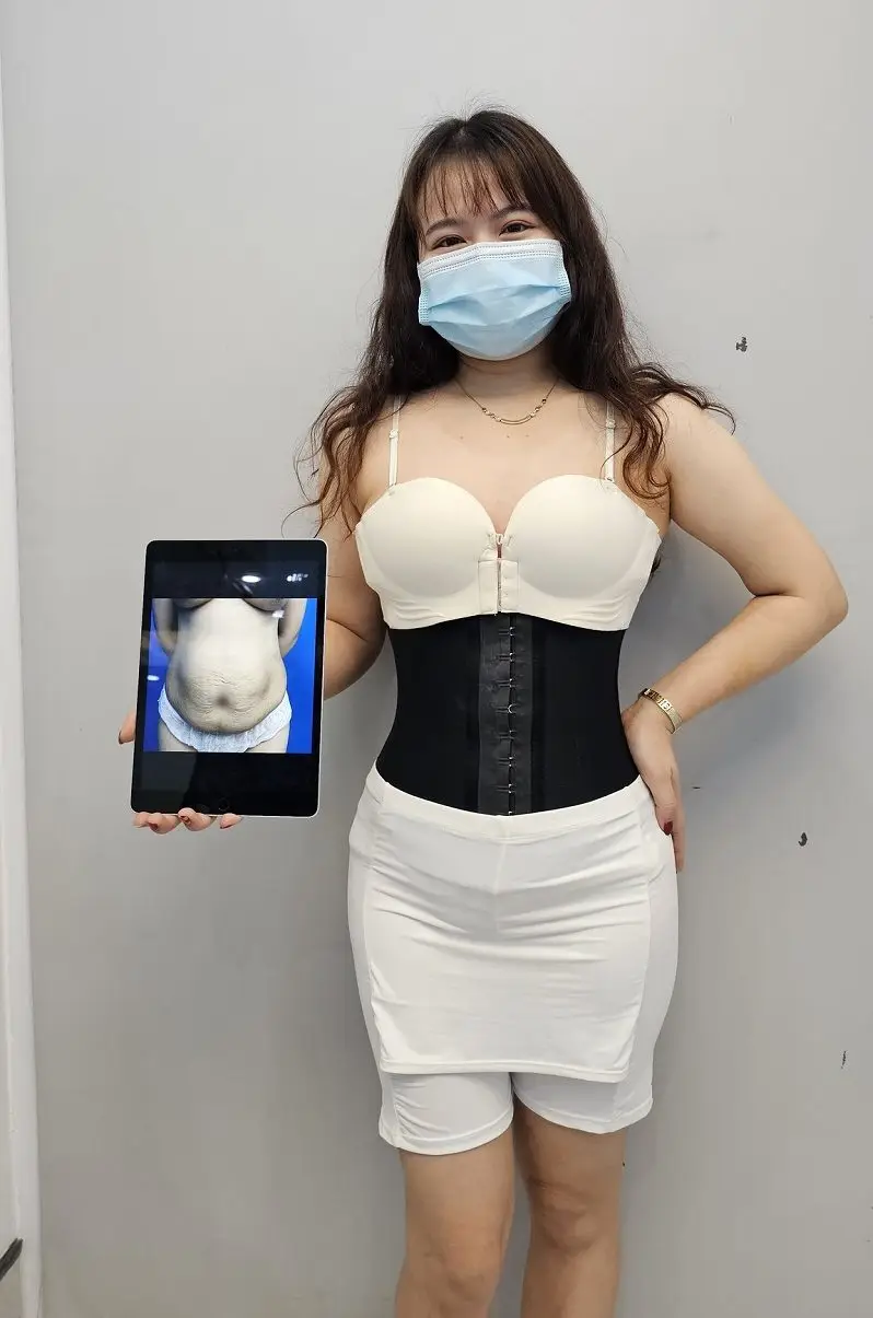 Khách hàng sở hữu vòng 1 to tròn và vòng 2 thon gọn