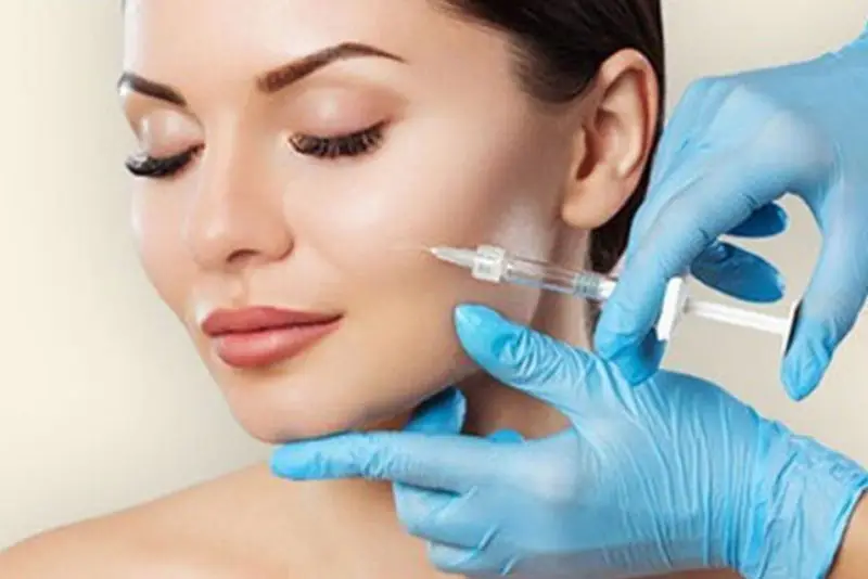 Tiêm botox hạ gò má