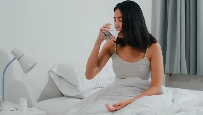 Uống nước ấm có thể hỗ trợ đốt cháy calo