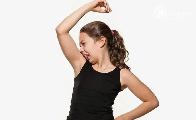 Tuổi dậy thì rất dễ gặp tình trạng hôi nách