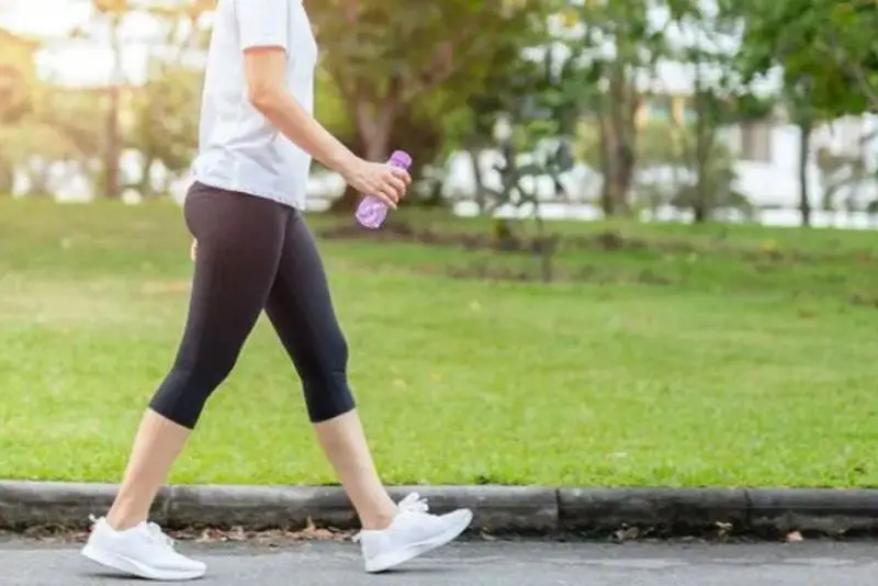 Sau 7 đến 14 ngày phẫu thuật, có thể đi bộ