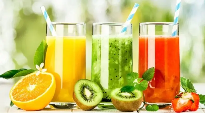 Chị em nên thay trà sữa bằng nước ép trái cây