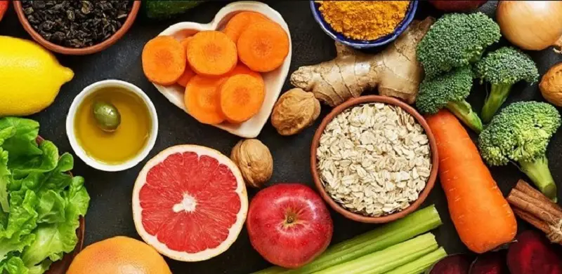 Cách ngăn mồ hôi nách ướt áo bằng chế độ ăn uống lành mạnh