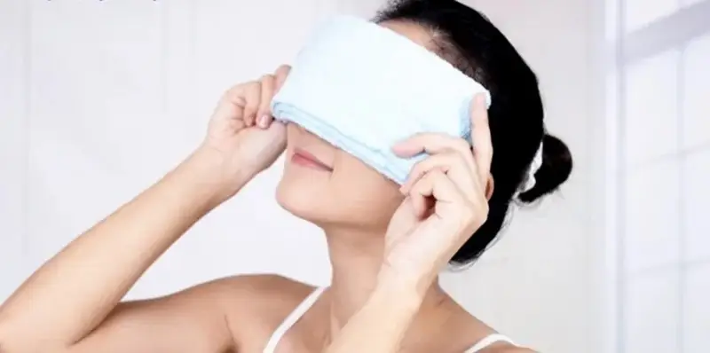 Chăm sóc mí mắt đúng cách, chườm lạnh sau cắt mí giúp vết thương nhanh hết sưng