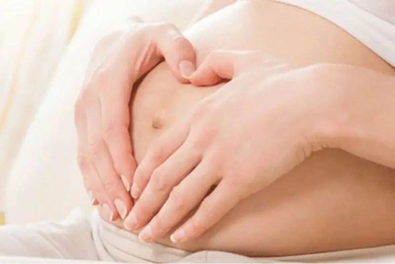 Cơ thể mẹ bầu có nhiều thay đổi, không nên triệt lông bằng laser