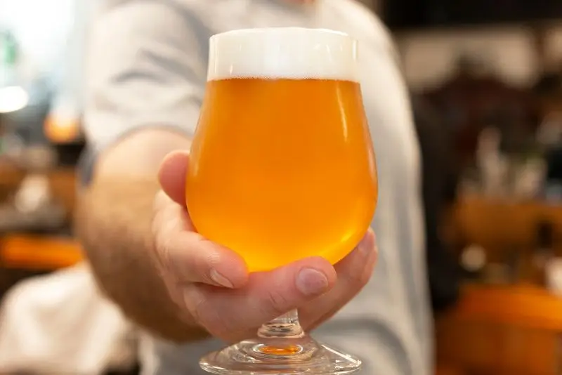 Kiêng bia rượu sau nâng mũi