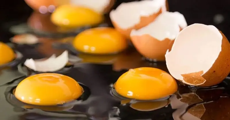 Không nên ăn trứng sau nhấn mí có thể khiến vết thương lâu hồi phục