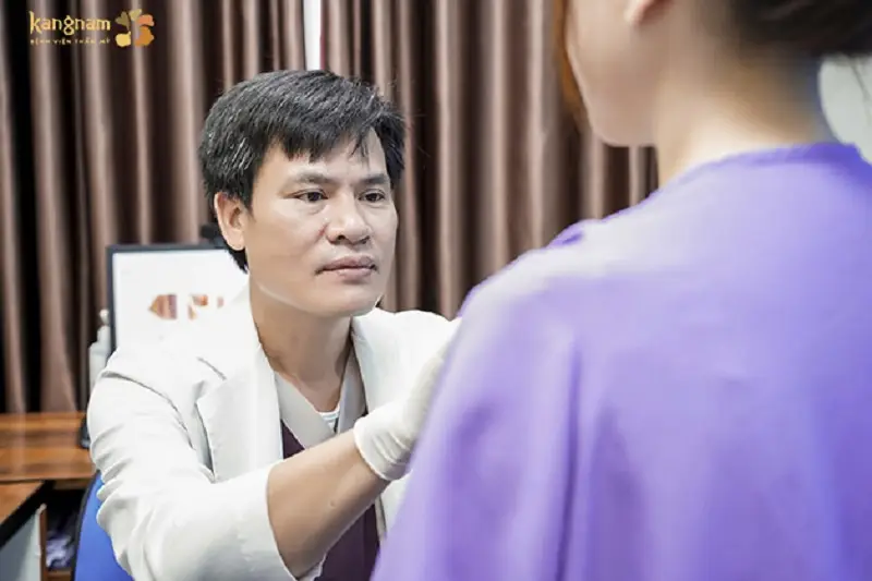 Bác sĩ Lucas Hoàng được đông đảo khách hàng đánh giá cao trong lĩnh vực thẩm mỹ vòng 1