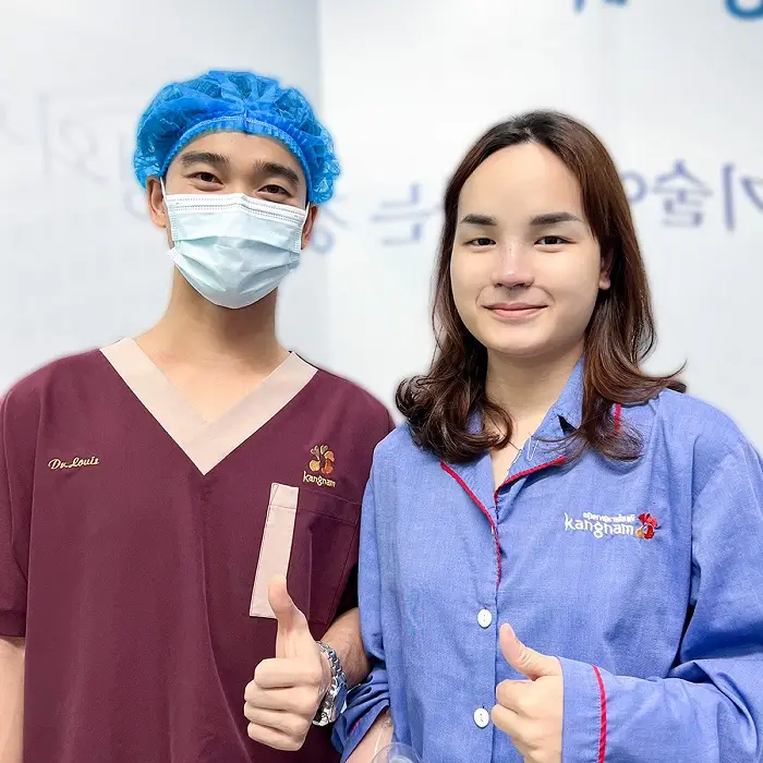 Khách hàng sau khi nâng mũi