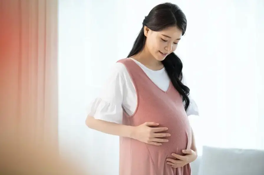 Khi mang bầu không nên thực hiện phun môi