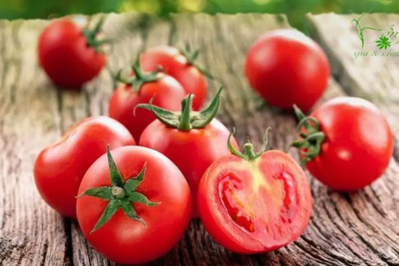 Cà chua chứa nhiều acid, vitamin C và khoáng chất