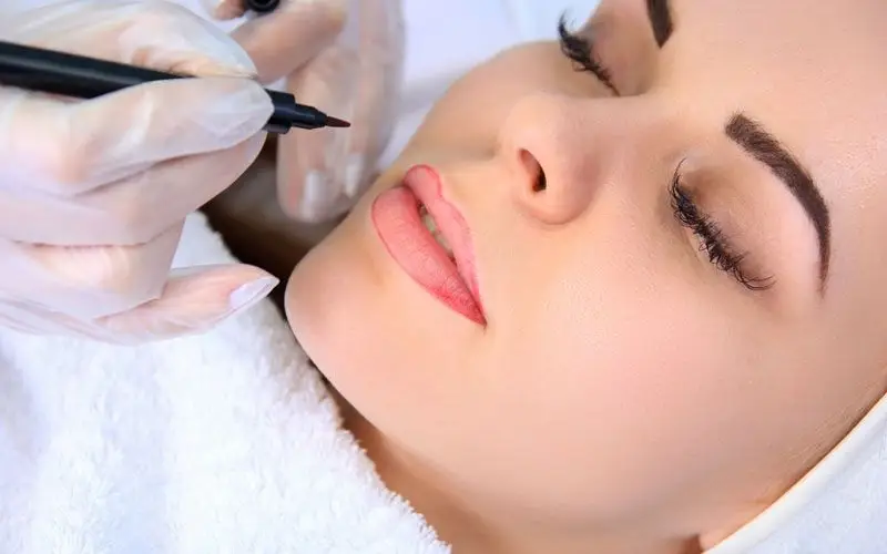 Những cơ sở thẩm mỹ có kỹ thuật viên kém chuyên môn, gây ra biến chứng cho khách hàng