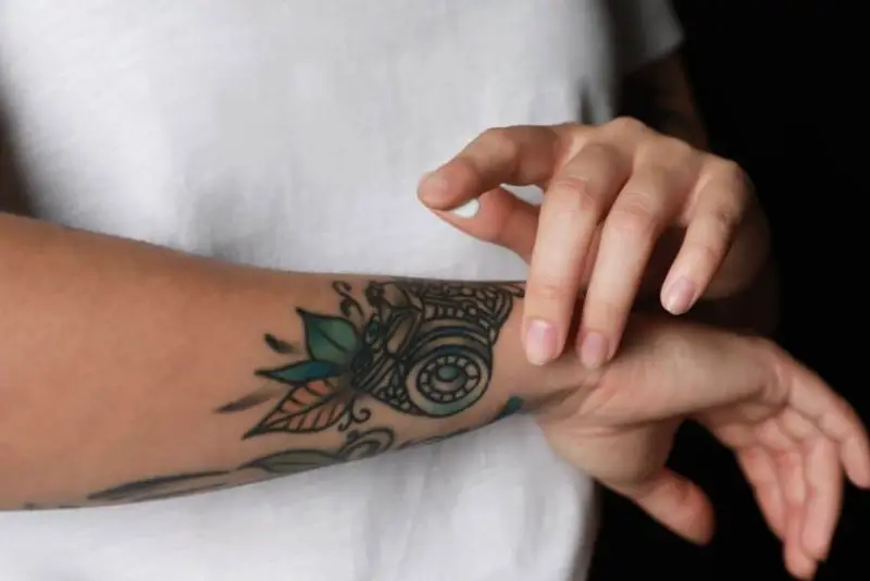 Hình xăm ngứa khi bắt đầu lành