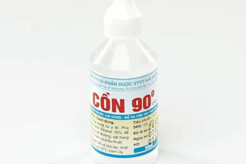 Dùng cồn xóa hình xăm hiệu quả