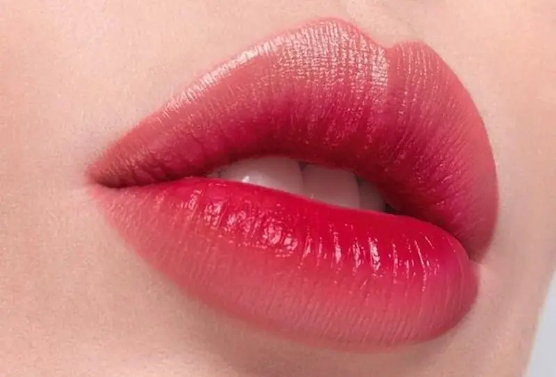 Tránh ăn đồ tanh giúp môi nhanh phục hồi