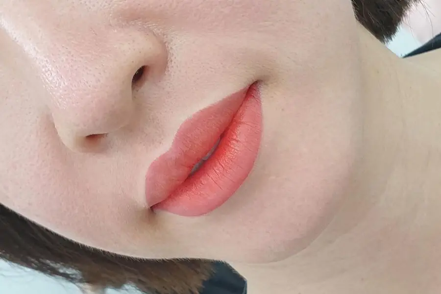 Lựa chọn địa chỉ thẩm mỹ uy tín sẽ giúp đôi môi lên màu đẹp tự nhiên
