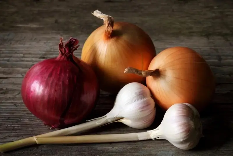 Ăn hành có thể khiến mùi hôi nách phát triển mạnh hơn