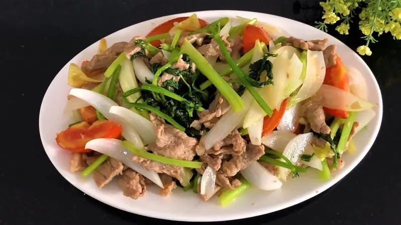 Hãy chế biến hành chín trước khi ăn