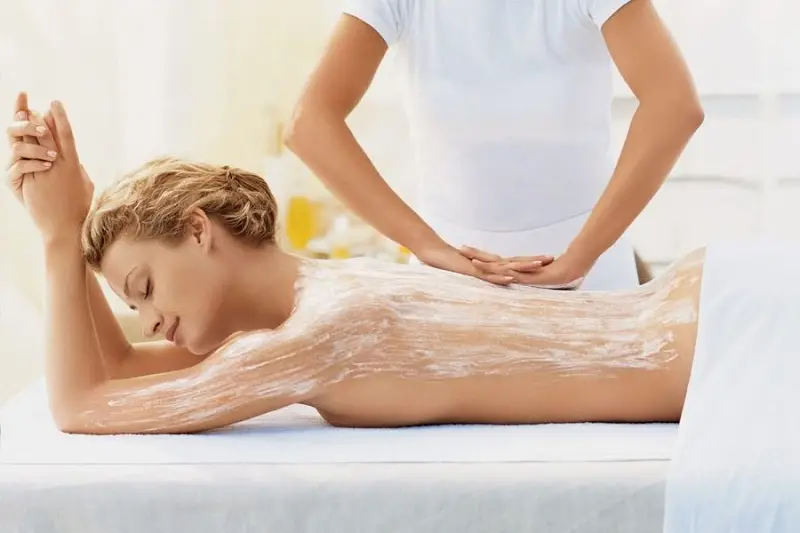 Liệu trình tắm trắng giúp làn da sáng màu và mịn màng hơn