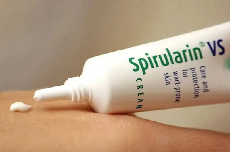 Thoa kem trị mụn thịt