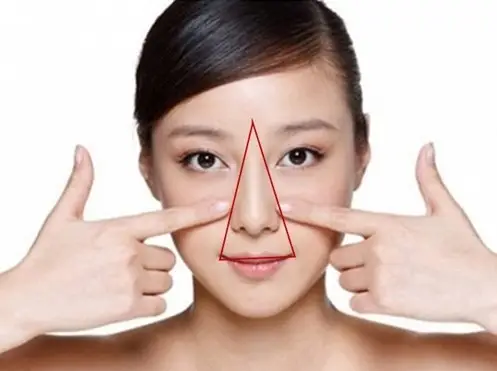 Tuyệt đối không được nặn mụn thịt