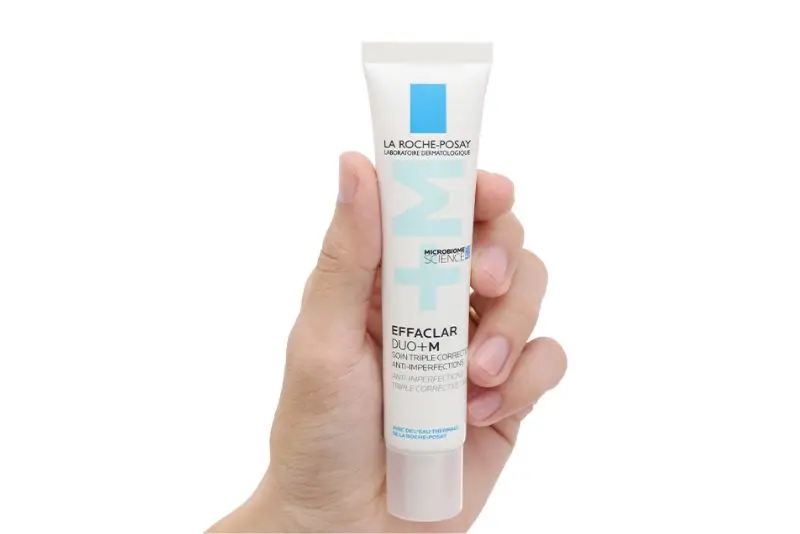 La Roche-Posay Effaclar Duo+ là kem dưỡng giảm mụn nổi tiếng đến từ thương hiệu dược mỹ phẩm La Roche-Posay của Pháp