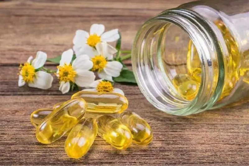 Vitamin E hỗ trợ làm mờ vết thâm mụn